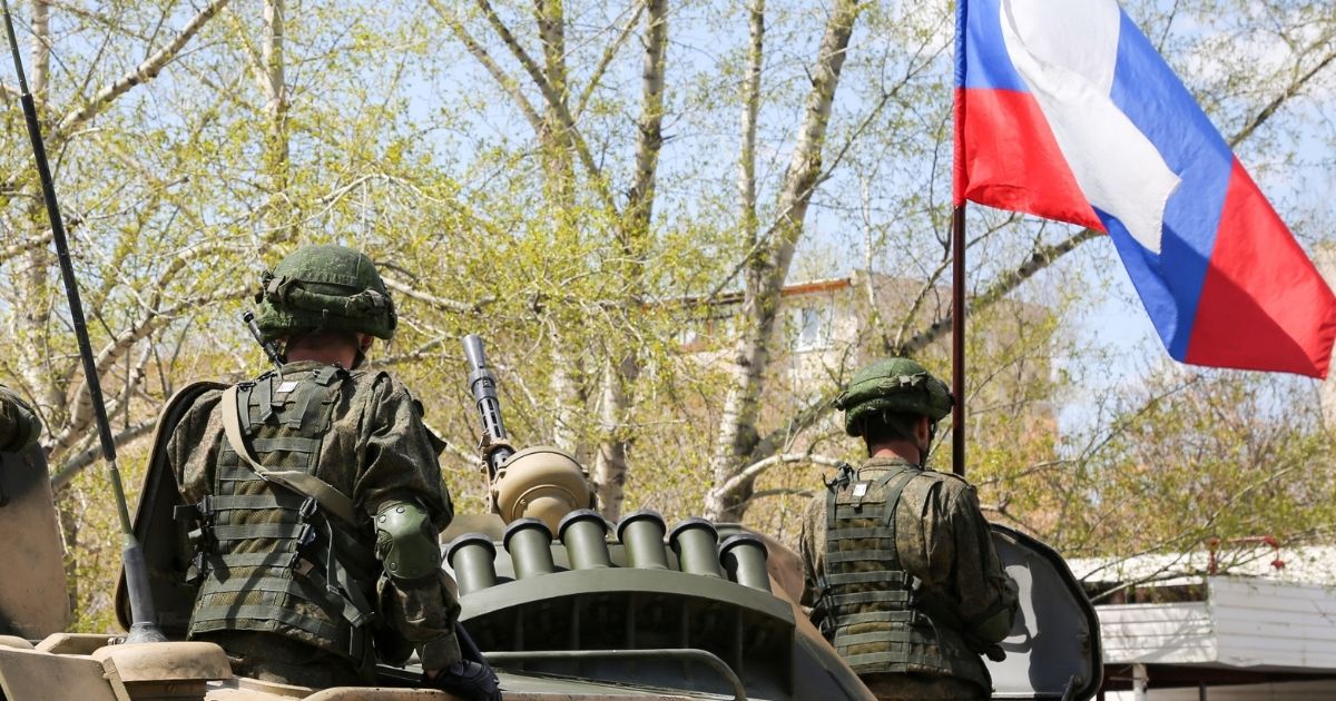 La Russia accusa gli Stati Uniti sulla crisi Ucraina: "Vogliono la guerra". La Farnesina richiama gli italiani
