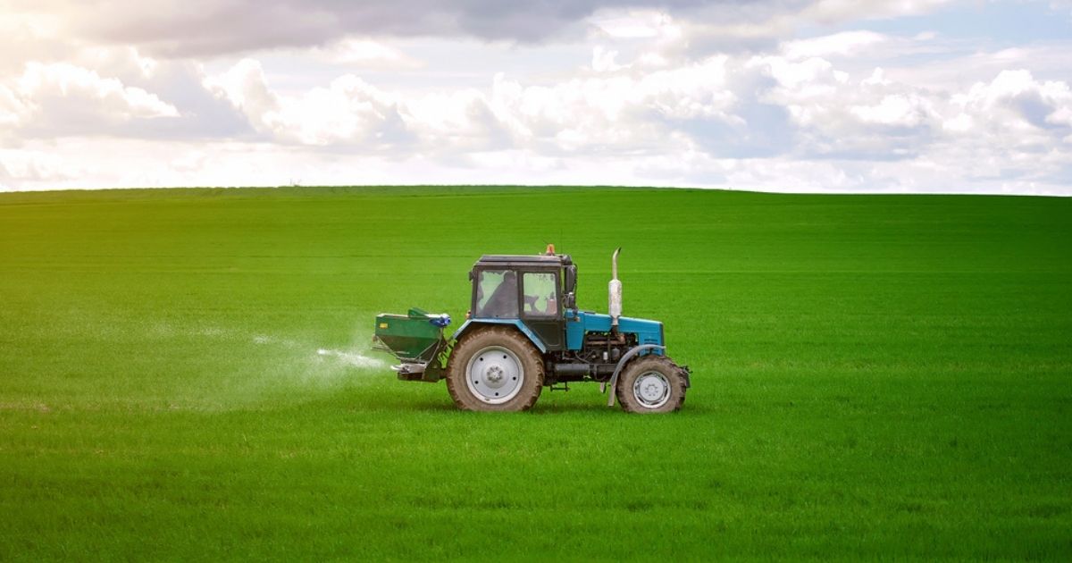 Crisi dei fertilizzanti: la guerra in Ucraina blocca l'esportazione dei concimi chimici nel resto del mondo