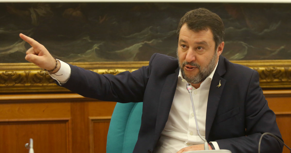 matteo salvini e le armi