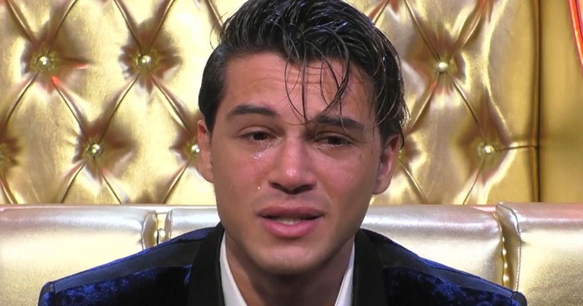 antonio-medugno-lacrime-gf-vip