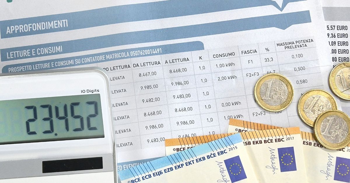 Bollette dell’acqua: quanto spende in media una famiglia? Le differenze tra regioni e i motivi del rincaro