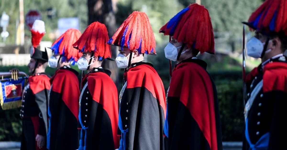 Concorso per Allievi Marescialli dei Carabinieri per l’anno 2022: tutti i requisiti e le prove di ammissibilità