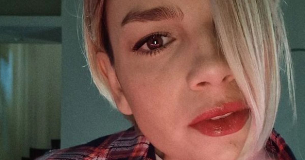 Emma Marrone e il tumore. La lotta contro la malattia durata 10 anni della cantante ospite a C’è posta per te