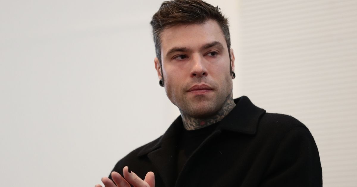Fedez spiega finalmente cosa è successo con Luis Sal: il messaggio che li ha divisi, “tenevo molto a lui” Fedez spiega finalmente cosa è successo con Luis Sal: il messaggio che li ha divisi, “tenevo molto a lui”