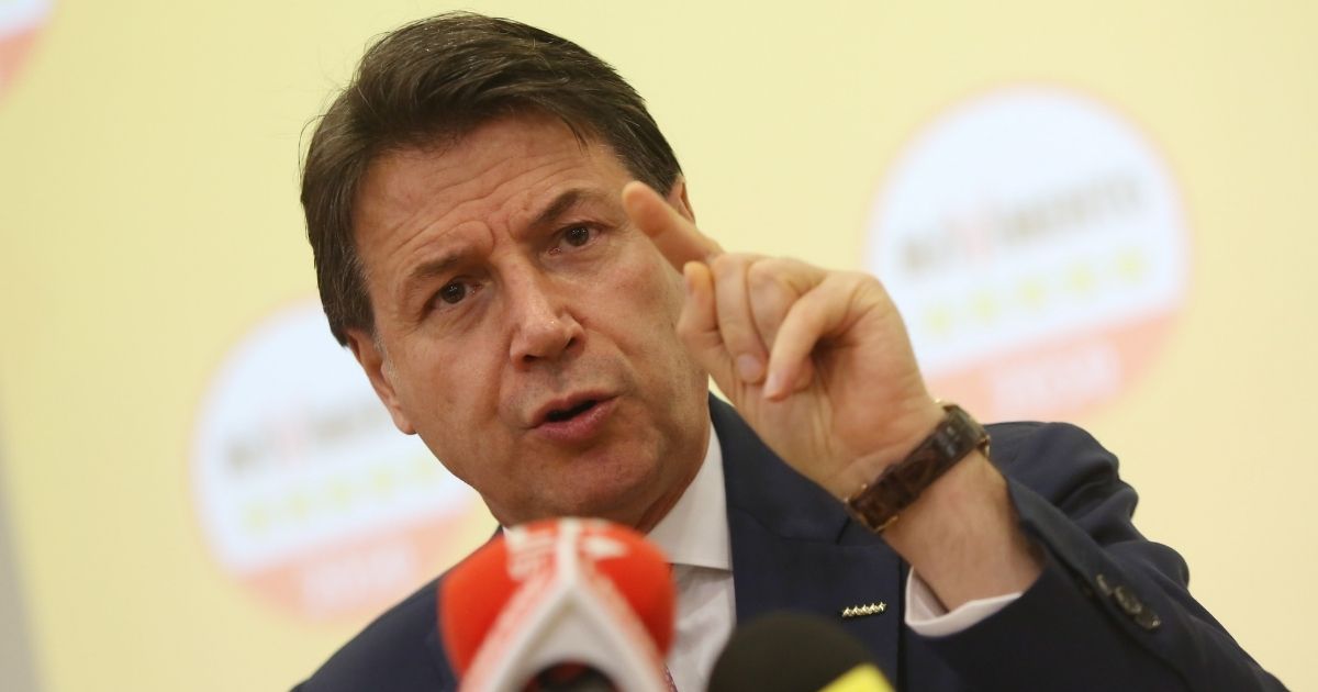 Giuseppe Conte furioso per il voto sul decreto Ucraina: "Chi ha votato contro è fuori". Terremoto nel M5S