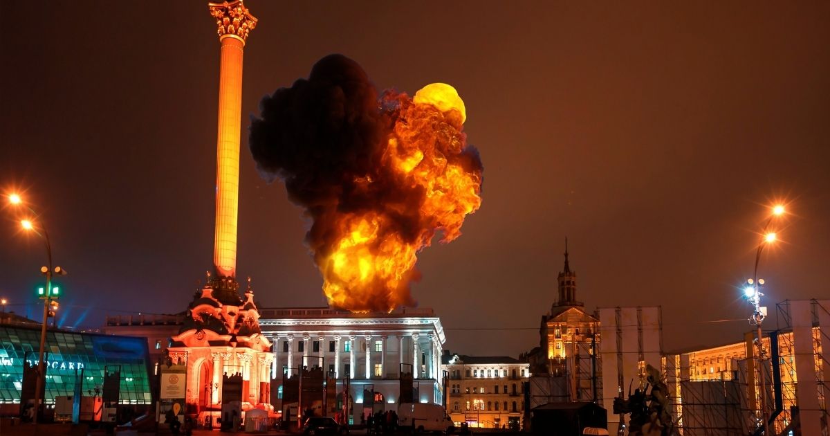Guerra Ucraina, l'ambasciata italiana trasferita da Kiev a Leopoli. Bombardata la torre tv, giù le trasmissioni