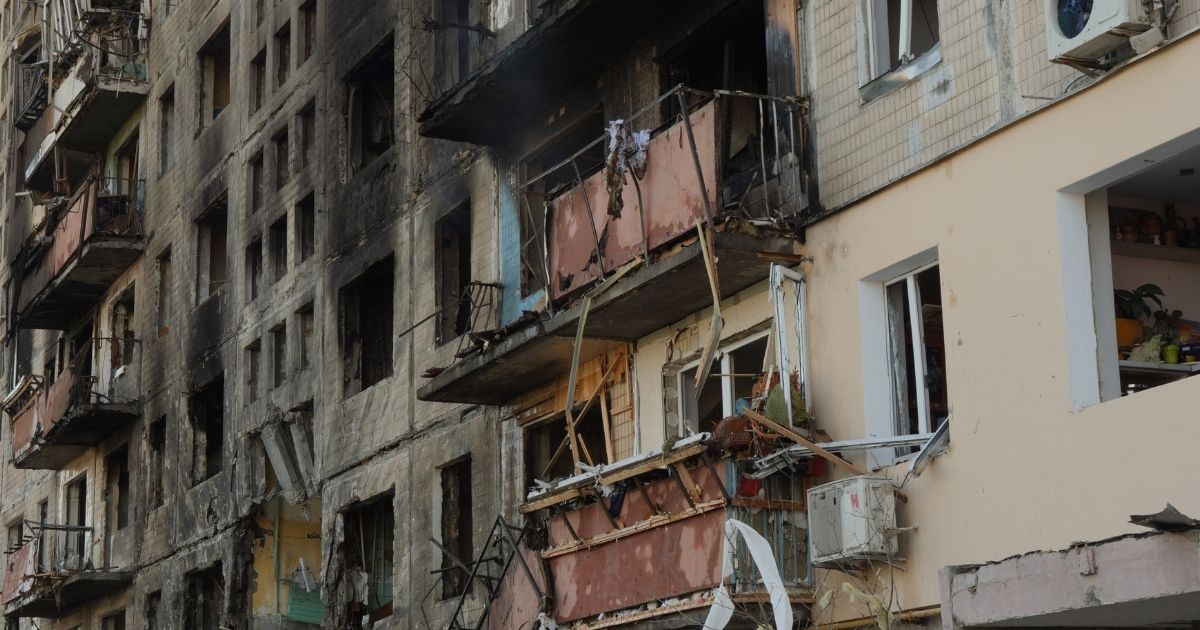 Bombardato edificio della Croce Rossa a Mariupol.  Il nuovo attacco delle forze di occupazione russe