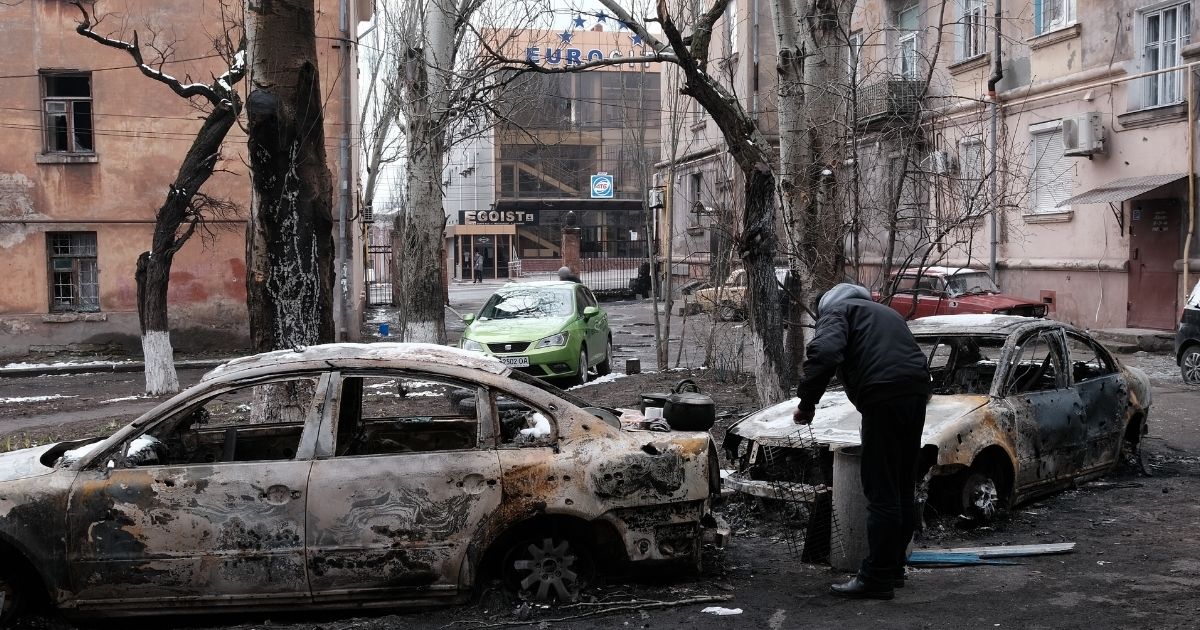 Vyacheslav Abroskin: il generale ucraino si è offerto come ostaggio all'esercito russo per salvare i bambini di Mariupol