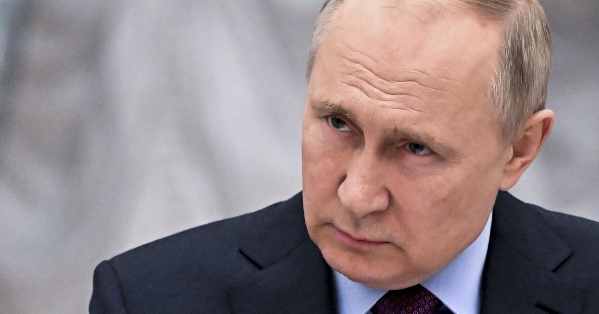 "Armi nucleari solo se minacciati", la Russia avverte l'occidente. Le parole del portavoce del Cremlino