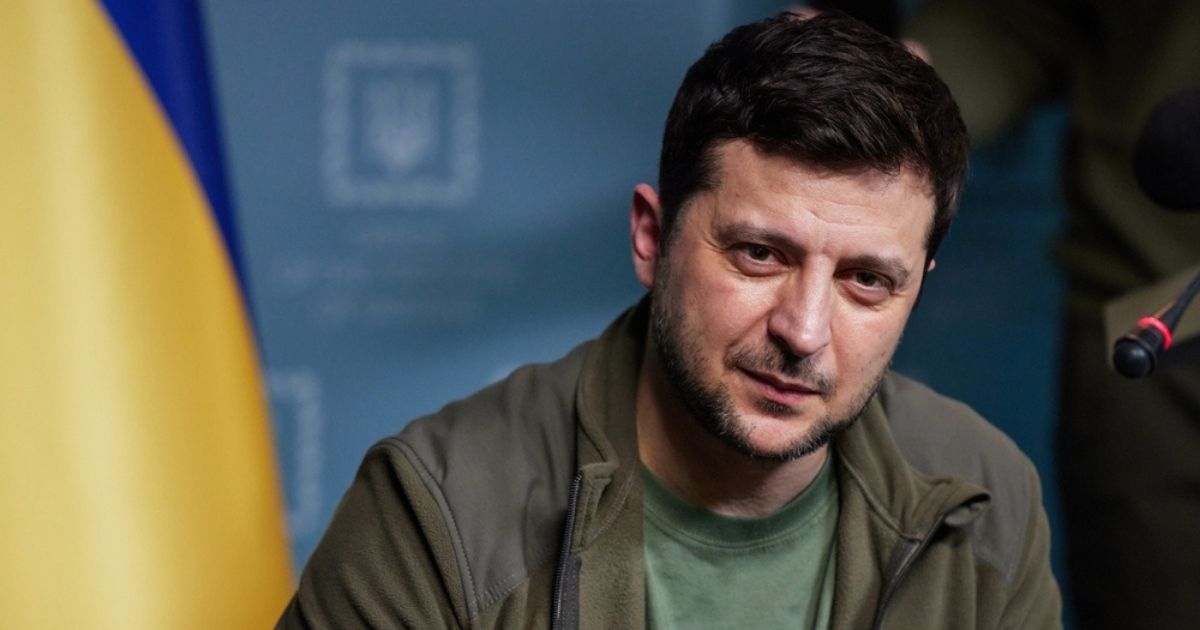 Russia vuole che l'Ucraina accetti stato di neutralità: Zelensky rifiuta categoricamente, non c'è accordo