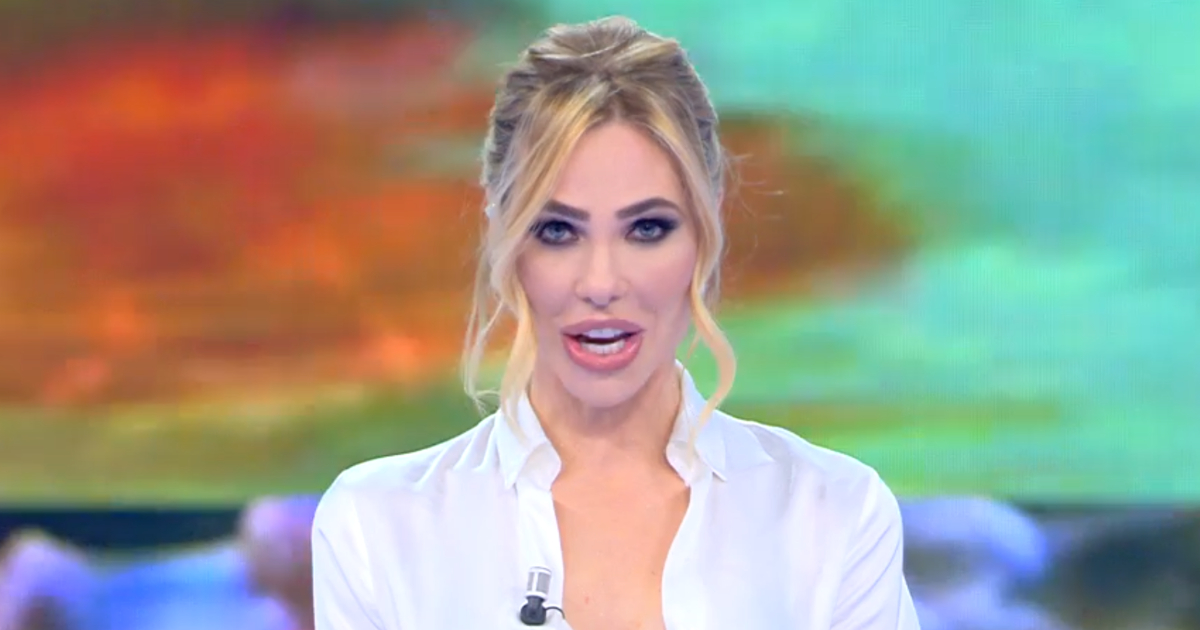 Ilary Blasi commenta la squalifica di Silvano dei Cugini di Campagna dopo la bestemmia all'Isola dei Famosi