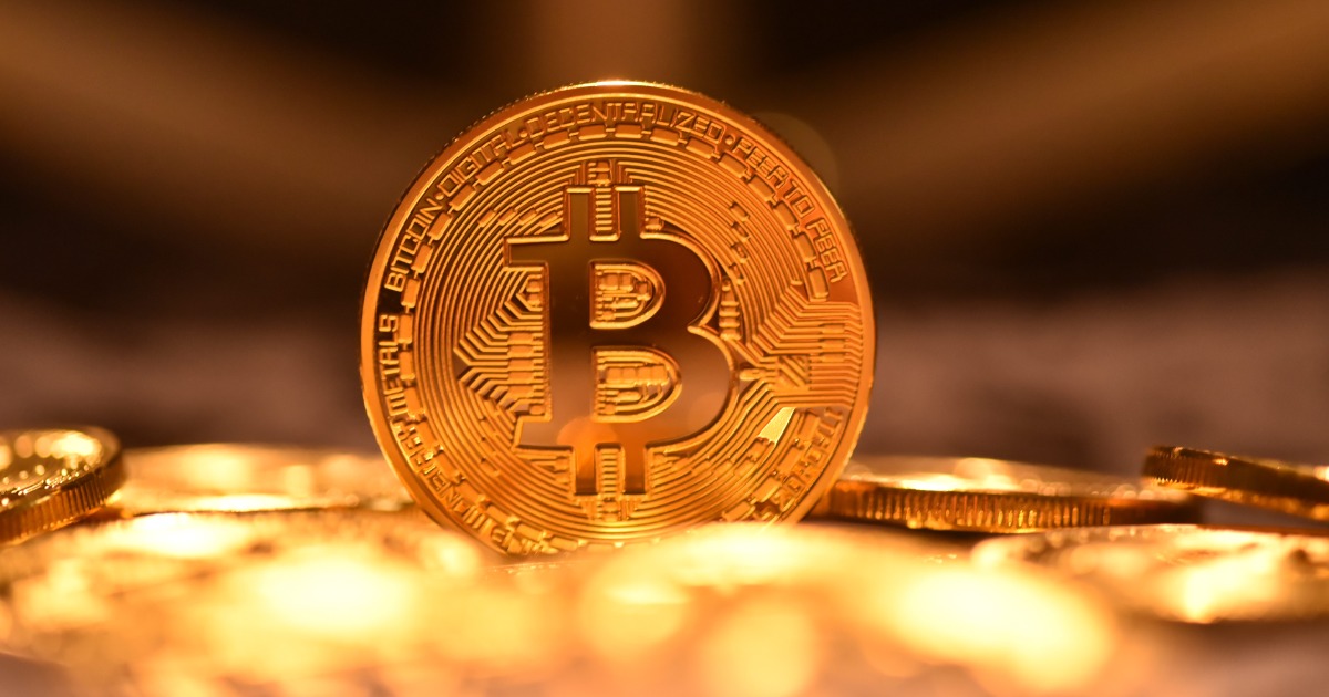 Bitcoin perde quota 40.000 ma il mercato è bullish; le Bahamas aprono alle crypto