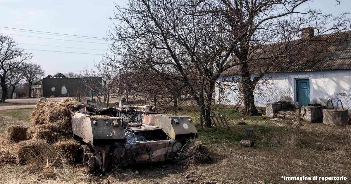 Villaggio allagato in Ucraina dai cittadini per fermare l’avanzata russa: “abbiamo salvato Kiev”