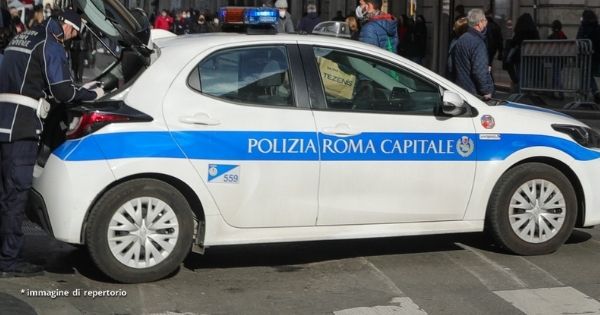 auto della polizia di roma capitale