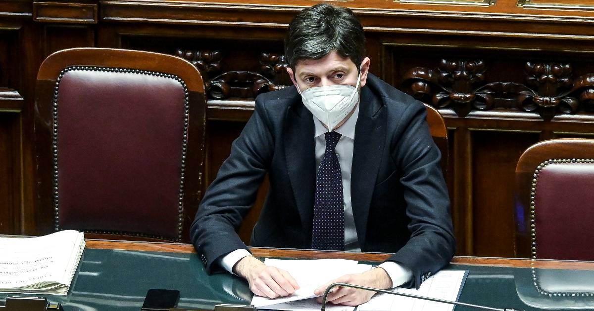 Quarta dose di vaccino anti Covid, Ministro Speranza: "arrivare a proposta unitaria" in Europa