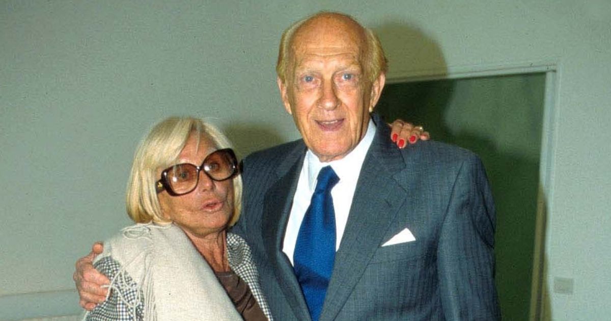 Raimondo Vianello moriva 12 anni fa: una carriera tra comicità ed eleganza nell'eterno amore per Sandra Mondaini