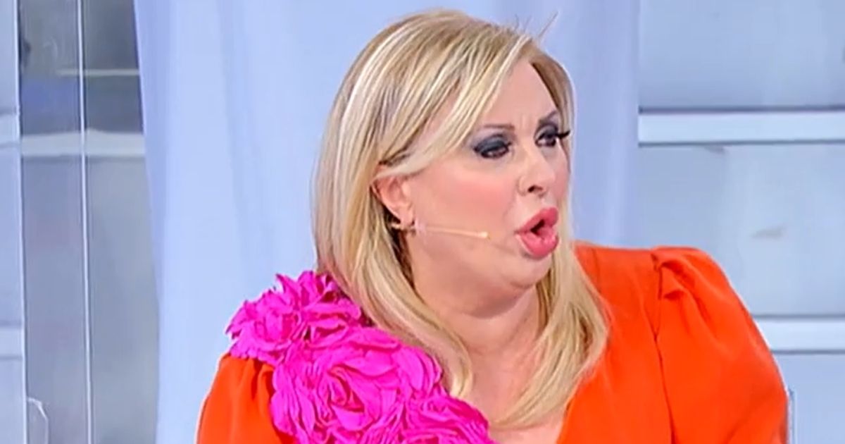 Tina Cipollari spara a zero contro Ida Platano e Riccardo Guarnieri a Uomini e Donne: “Fate proprio pena”