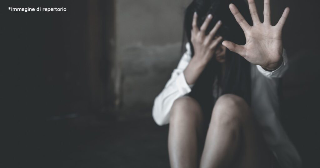 Teneva la figlia segregata in casa, arrestata madre 47enne: la scoperta dei carabinieri