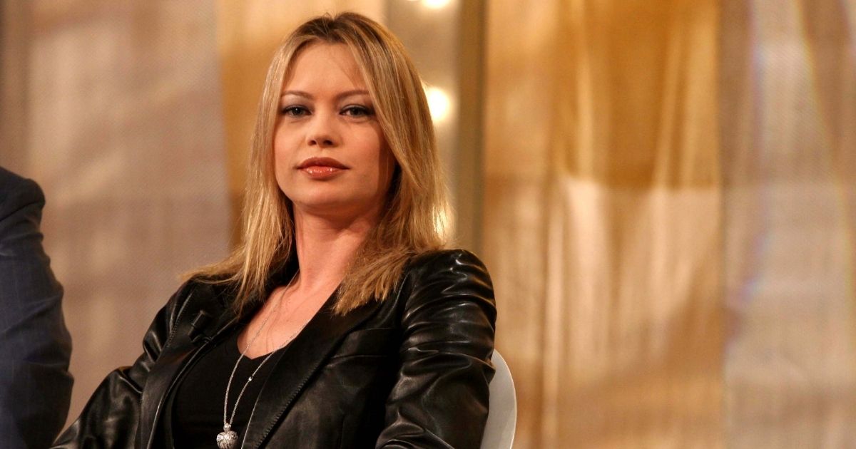 Anna Falchi e Andrea Ruggieri si sono lasciati: l’indiscrezione, lei avrebbe già cambiato casa