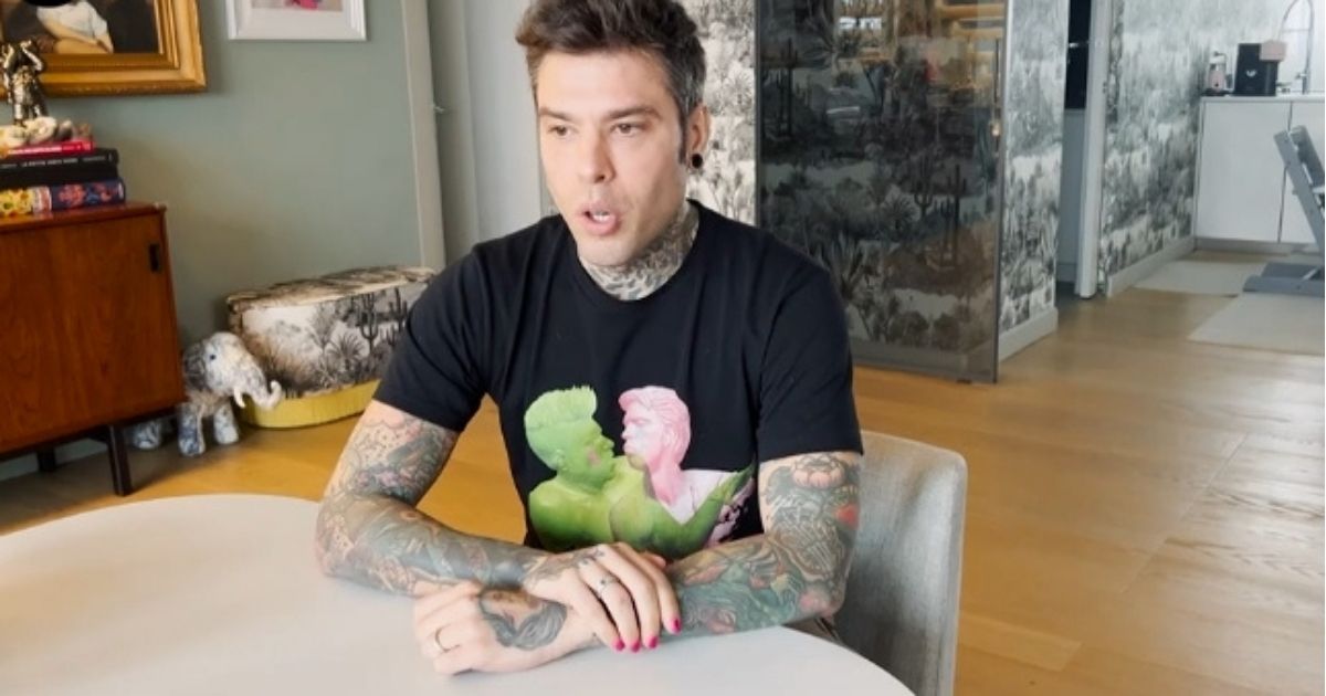 Ambra replica a Fedez