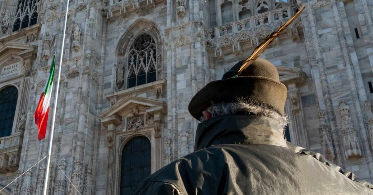 alpini piazza duomo