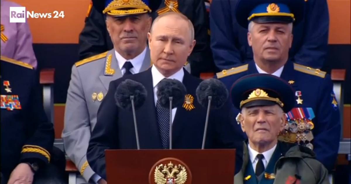 Vladimir Putin durante le celebrazioni della Giornata della Vittoria: “La Nato non ha voluto ascoltare”