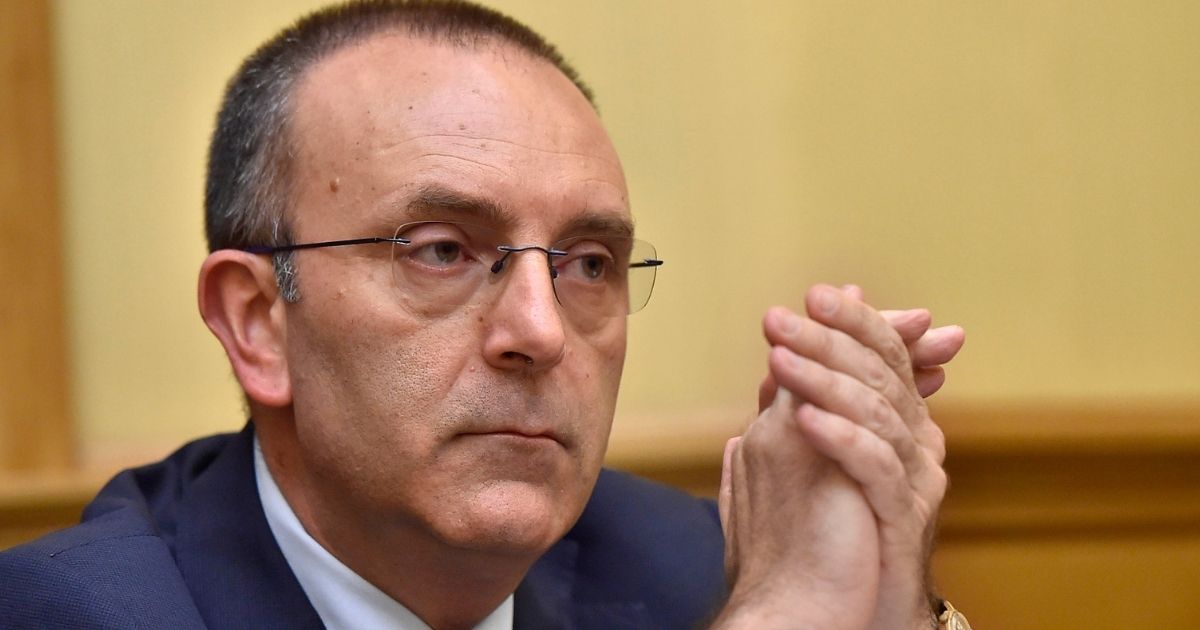 Sciolta la Commissione Esteri del Senato dopo la bufera sul presidente Vito Petrocelli, accusato di filoputinismo