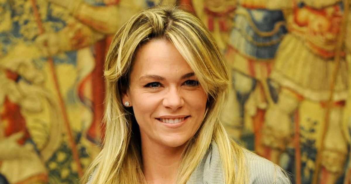 Hoara Borselli attacca i giovani: "A 15 anni barista pagata con gelati e patatine, manca sacrificio e fame", scoppia la polemica