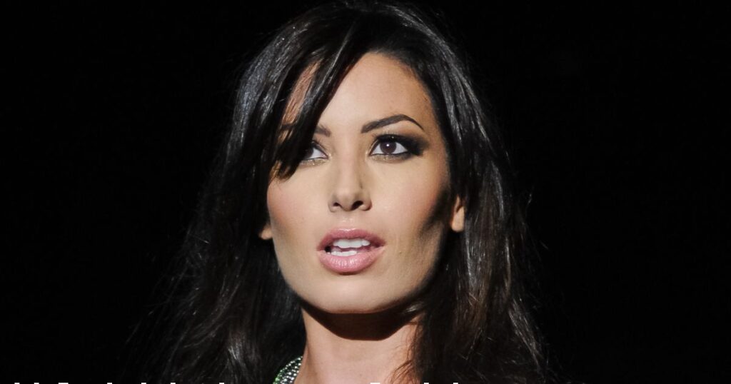 Elisabetta Gregoraci parteciperà a Uomini e Donne Vip? L'indiscrezione