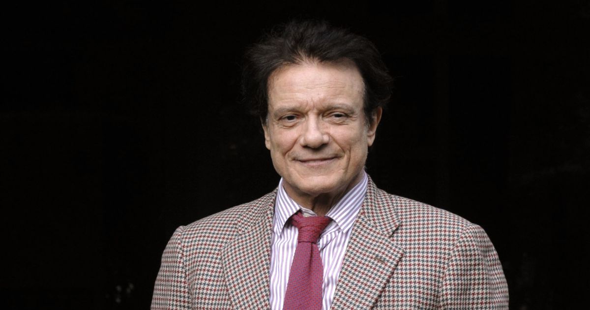Massimo Ranieri, le sue condizioni dopo la caduta dal palco di due mesi fa: come sta adesso il cantante