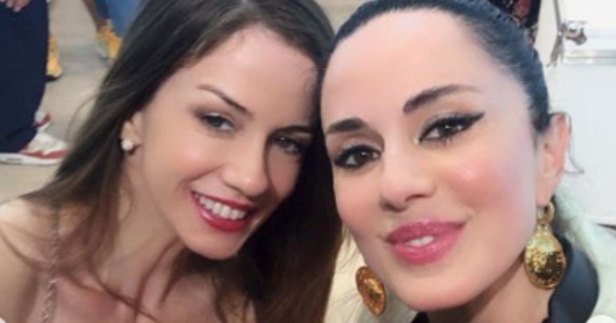 Paola e Chiara tornano a cantare insieme: il video dei fan impazziti sulle note di Vamos a bailar (Esta vida nueva)