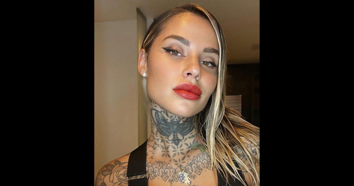 Zoe Cristofoli aggredita in casa da dei malviventi mentre era con il figlio di 6 mesi: è shock