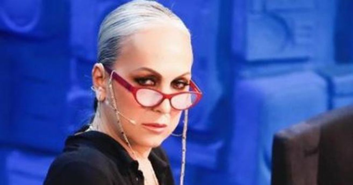 Alessandra Celentano, la confessione sulla vita privata e l'attività sessuale: "Sono casta da..."