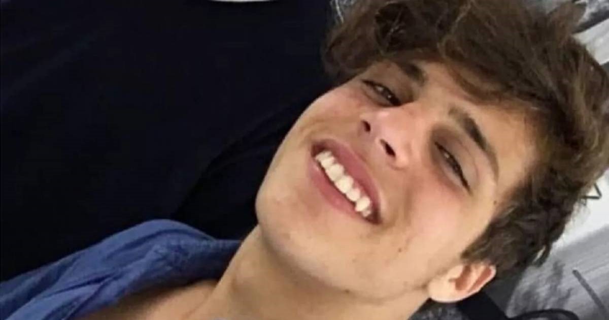 Processo Grillo jr, la giovane in aula tra le lacrime: “Mi hanno violentata tutti”