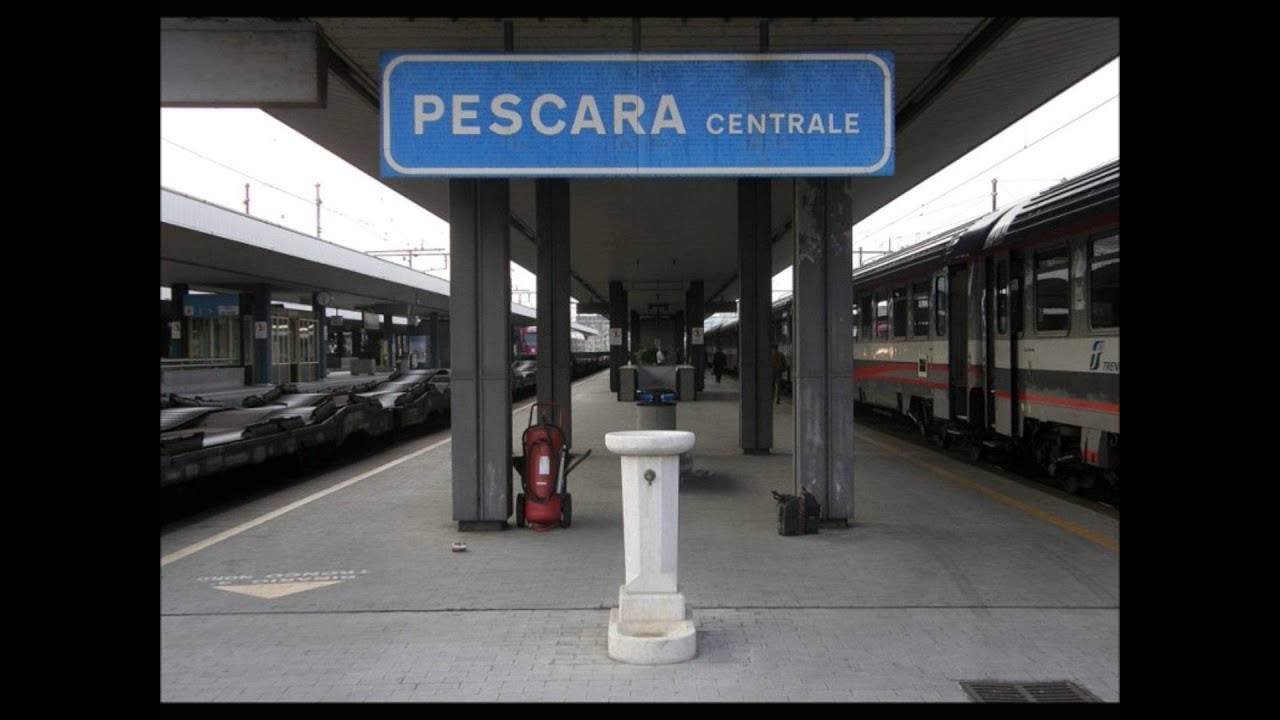 Molestie alla stazione. La mamma dell’imputato: “Dovresti esserne felice”