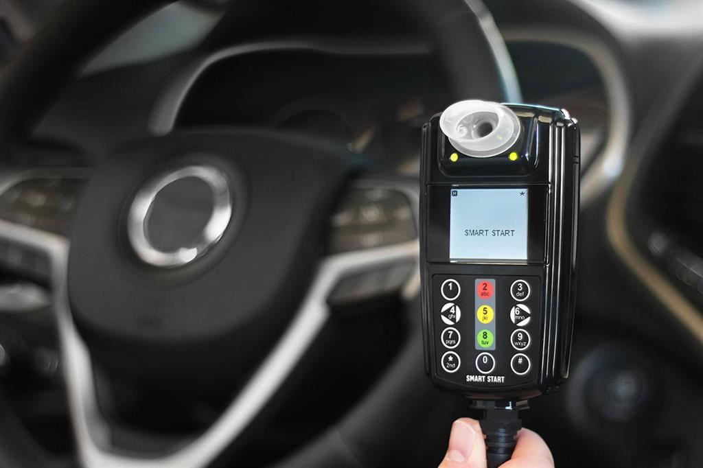 Cos’è l’alcolock e perché dovremmo averlo obbligatoriamente e a nostre spese in auto