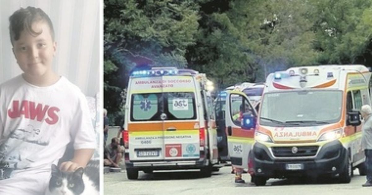 Bambino travolto e ucciso da un’auto in corsa Bambino travolto e ucciso da un’auto in corsa