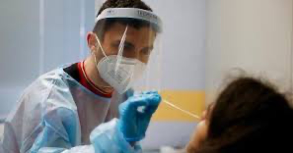 Covid, contagi raddoppiati in due settimane