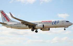 Paura in pista durante il rullaggio: due aerei si scontrano all’aeroporto di Palma de Maiorca
