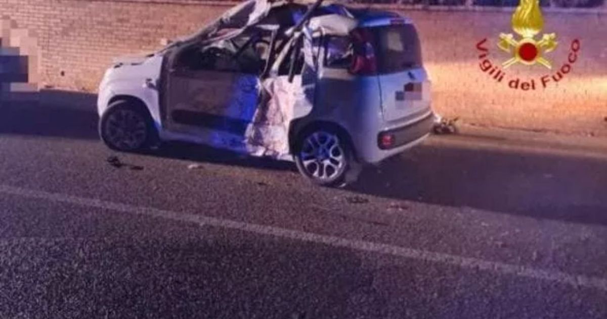 Minore alla guida dell’auto finisce fuori strada e muore Minore alla guida dell’auto finisce fuori strada e muore