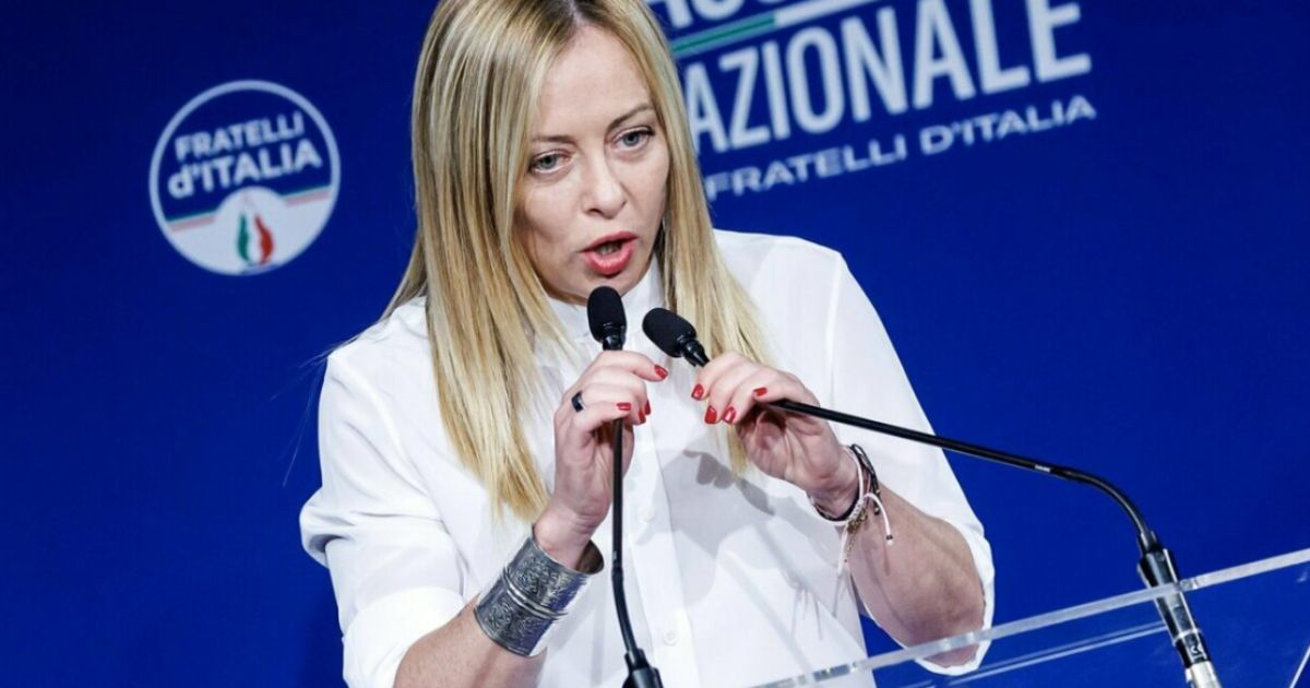 Migranti stretta 