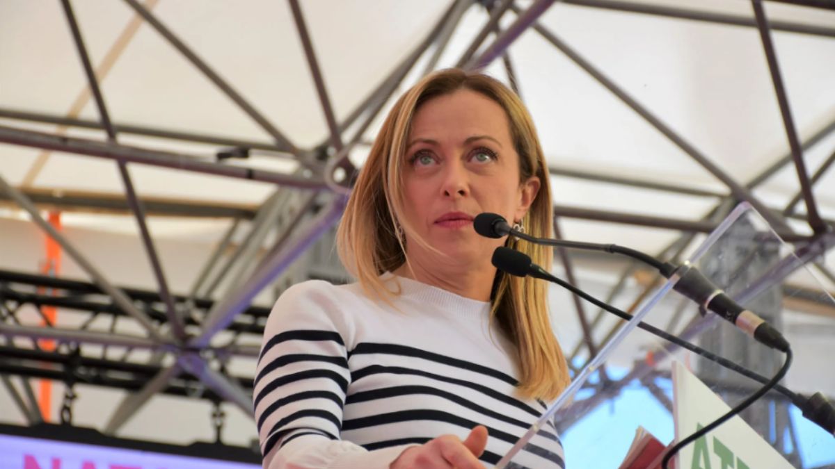Giorgia Meloni vuole scavalcare Sergio Mattarella? Le insidie della riforma costituzionale