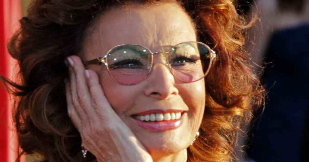 Sophia Loren operazione anca incidente