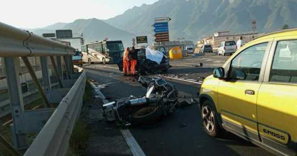 Incidente fuorigrotta due ragazzi morti