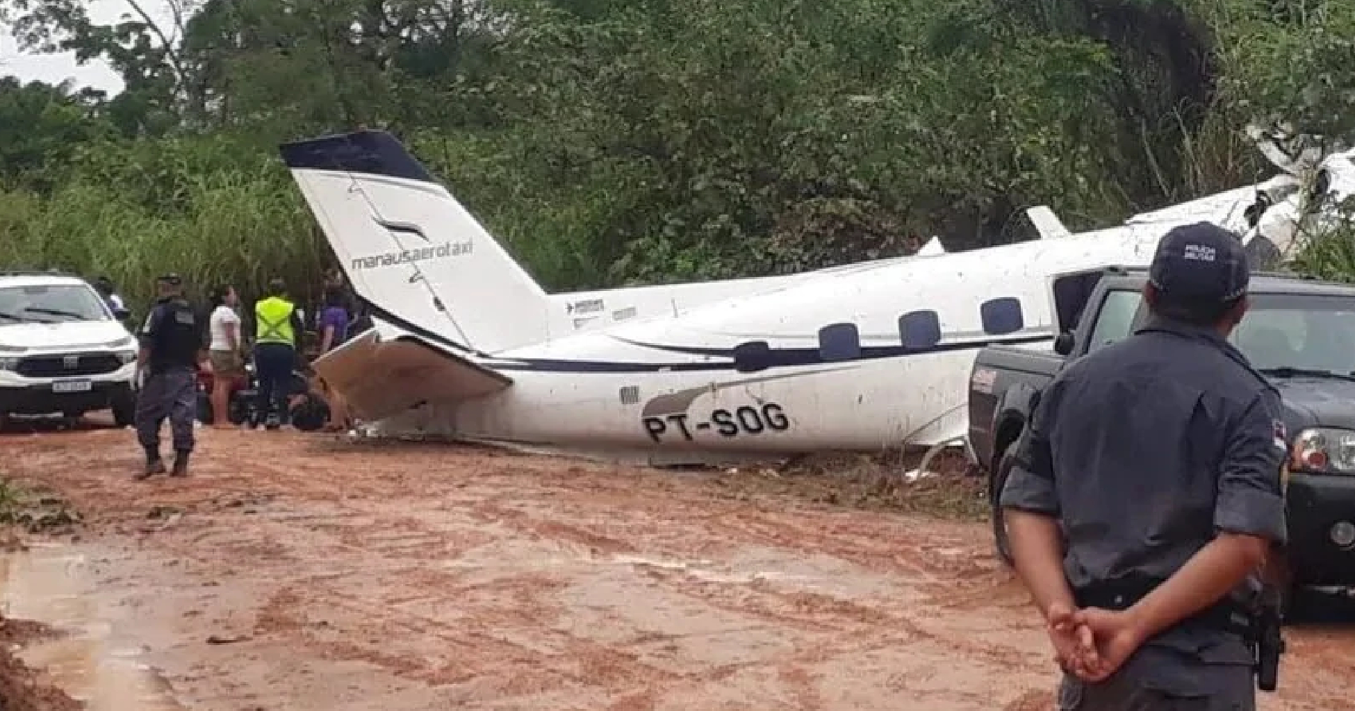 Incidente aereo, tutti morti. Erano turisti