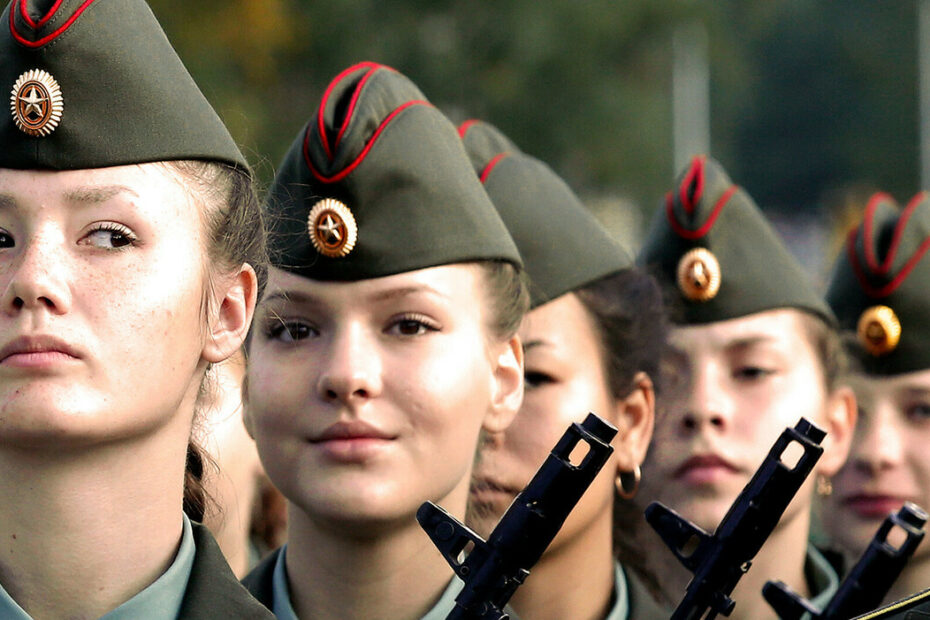Russia recluta donne Ucraina