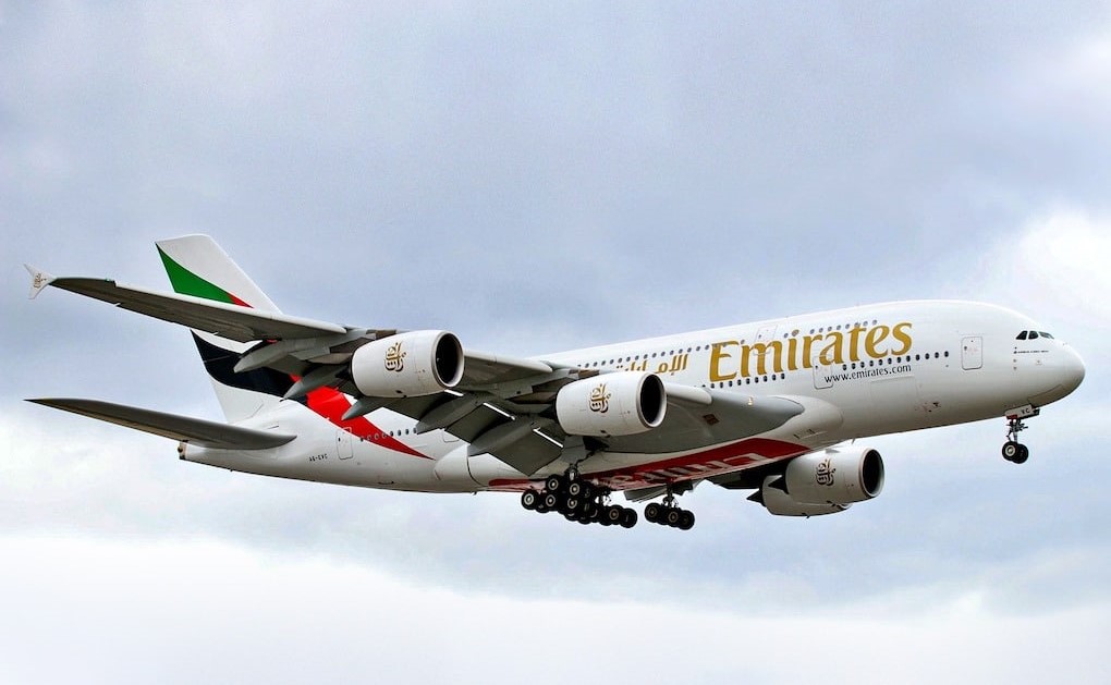 Nasce a 10mila metri d’altezza: mamma partorisce sul volo Dubai Malpensa