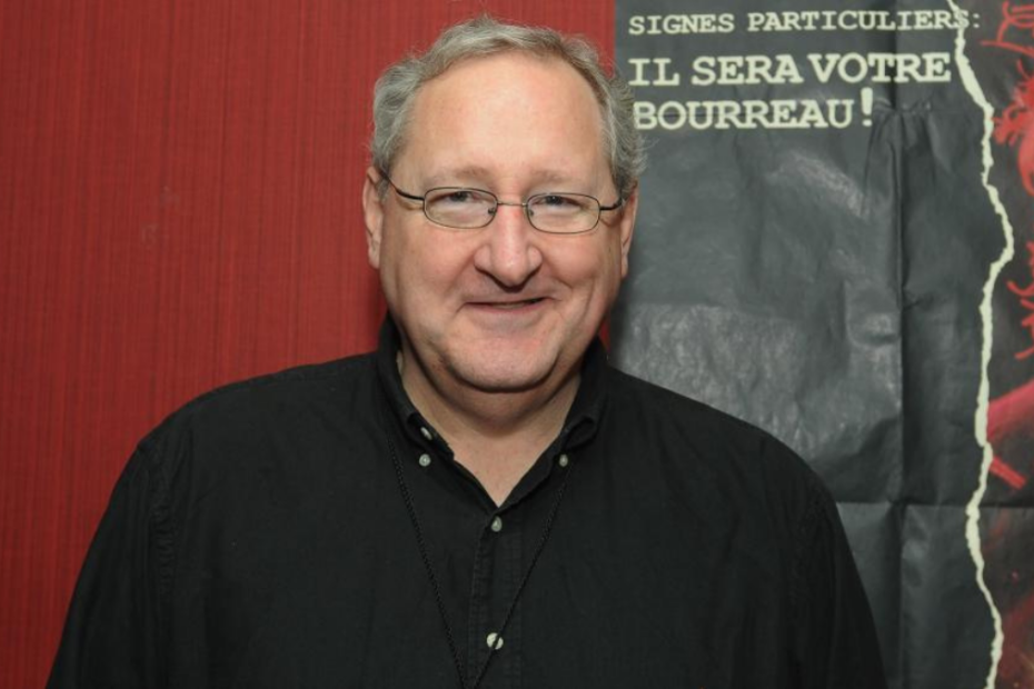 Morto Jeff Burr, il regista di Non aprite quella porta-3: addio al maestro dell'horror