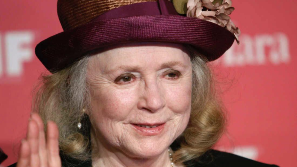 Addio a Piper Laurie, icona del cinema: era diventata famosa con Carrie e Twin Peaks