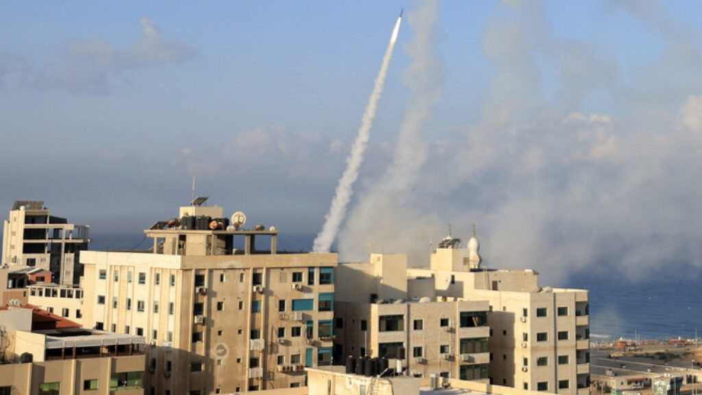 Israele attacco a sorpresa da Gaza